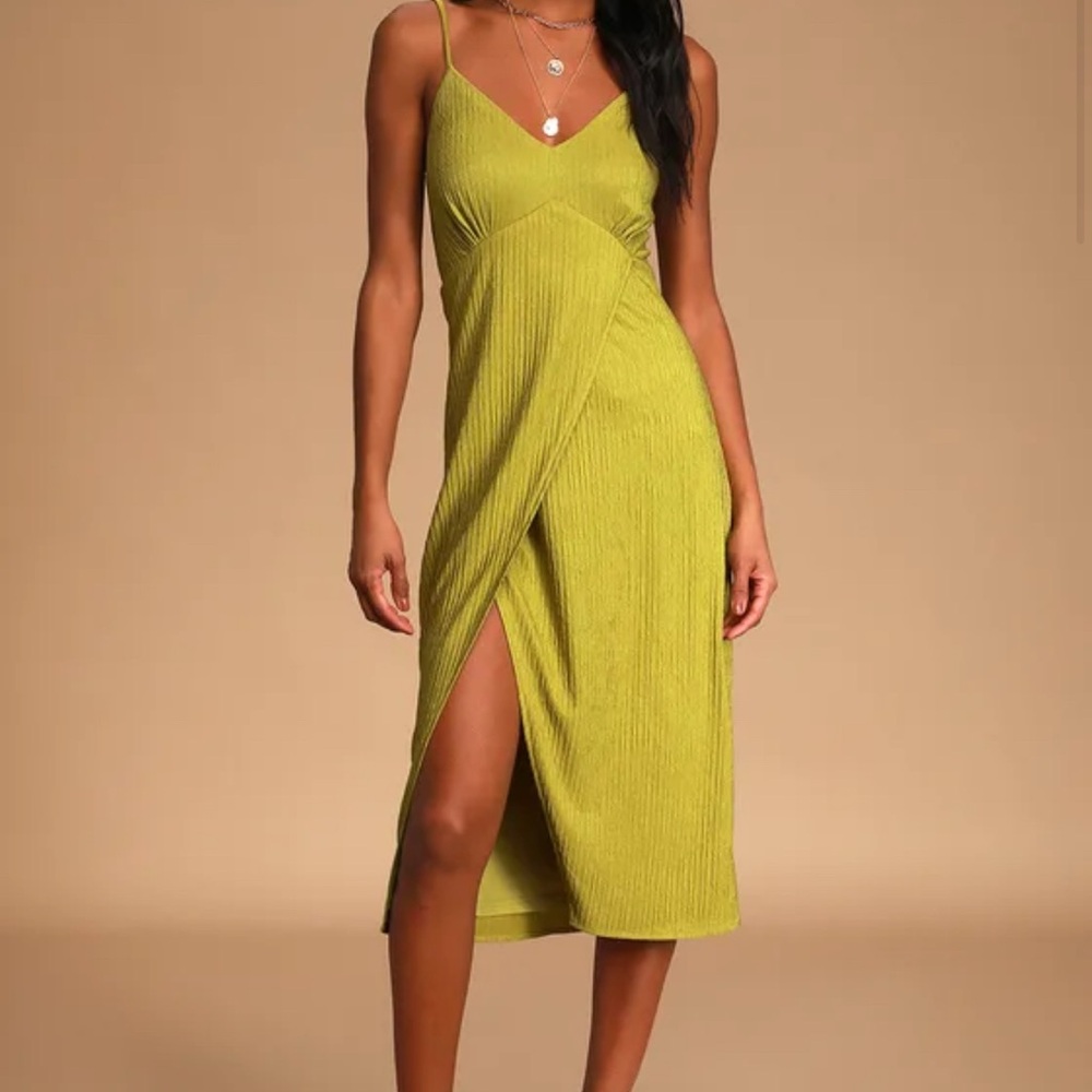 NWT Lulus Green Sleeveless Dress